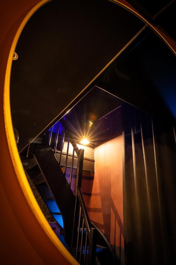Cherie Cherry - Romantic And Bdsm House Briey Kültér fotó