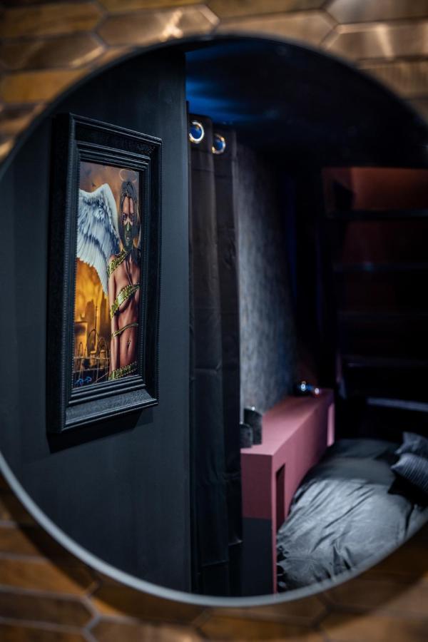 Cherie Cherry - Romantic And Bdsm House Briey Kültér fotó